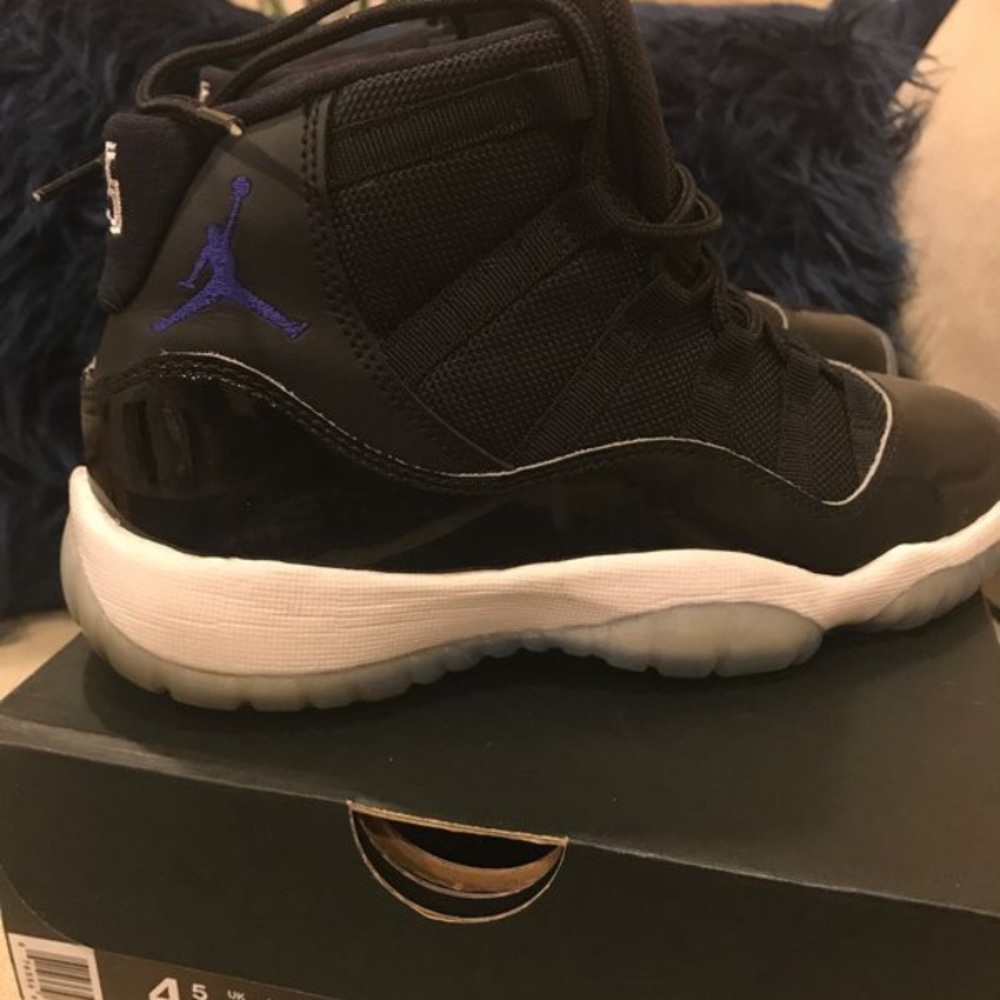 Jordan 11